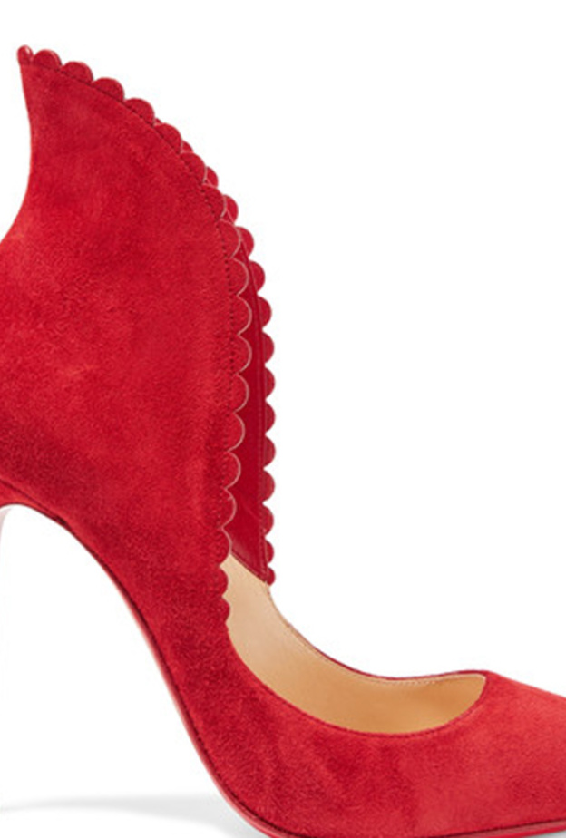 حذاء أحمر كلاسيكي ذات القماش المخملي من كريستيان لوبوتان CHRISTIAN LOUBOUTIN