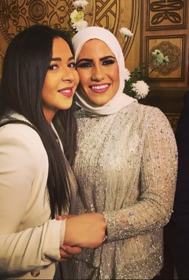ايمي سمير غانم مع صديقتها صفا