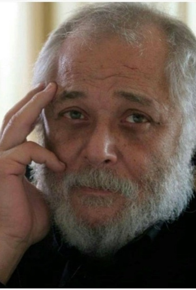 وفاة محمود عبد العزيز