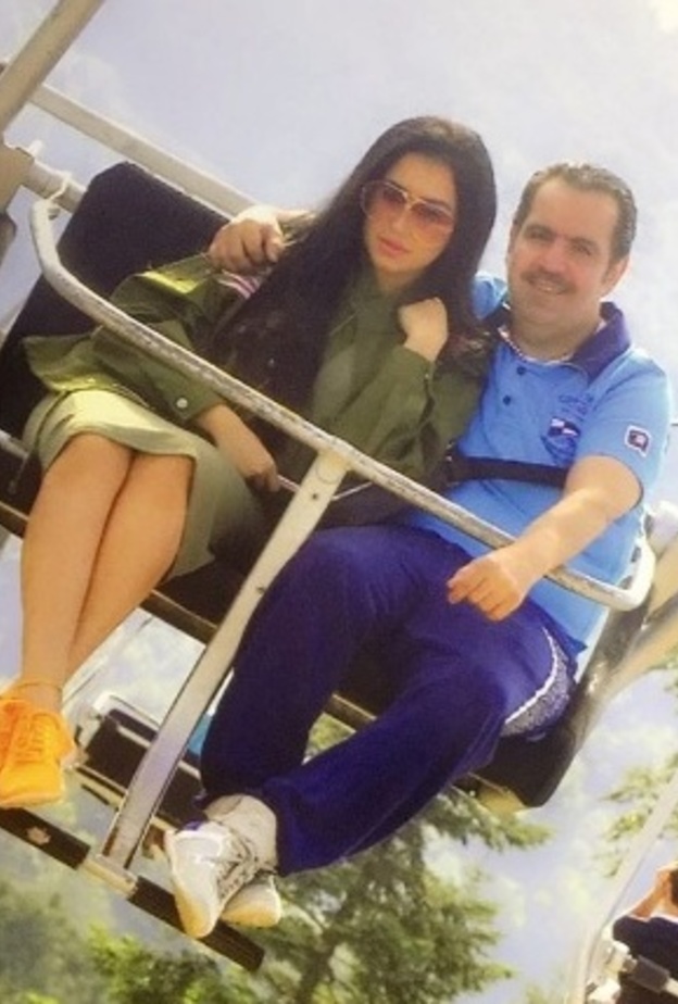 المهرة البحرينية مع زوجها عادل المسلم