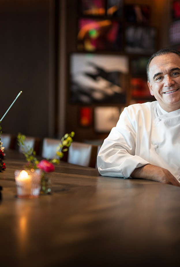الشيف جان جورج  فونجريختن الحاصل على 3 نجوم ميشلان