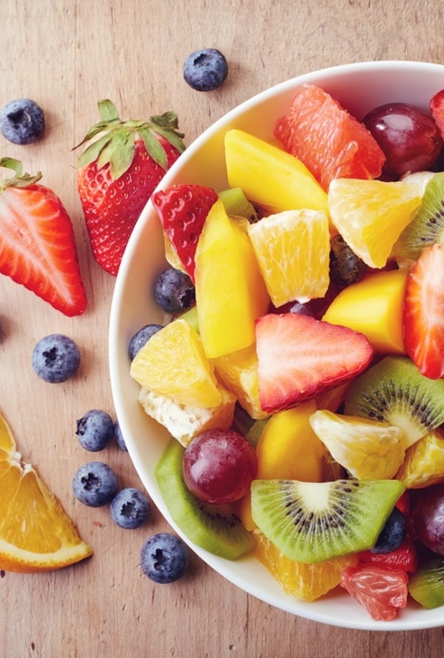 تتمتع الفواكه بمميزات صحية تجعل منها افضل انواع الغذاء الصحي