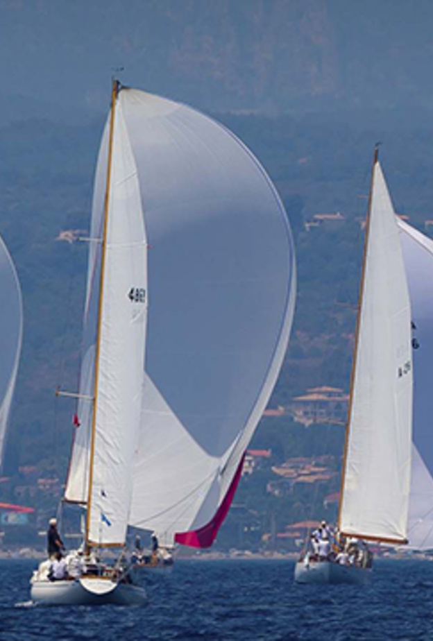موسم إبحار اليخوت الكلاسيكية على شواطىء الكوت دازور