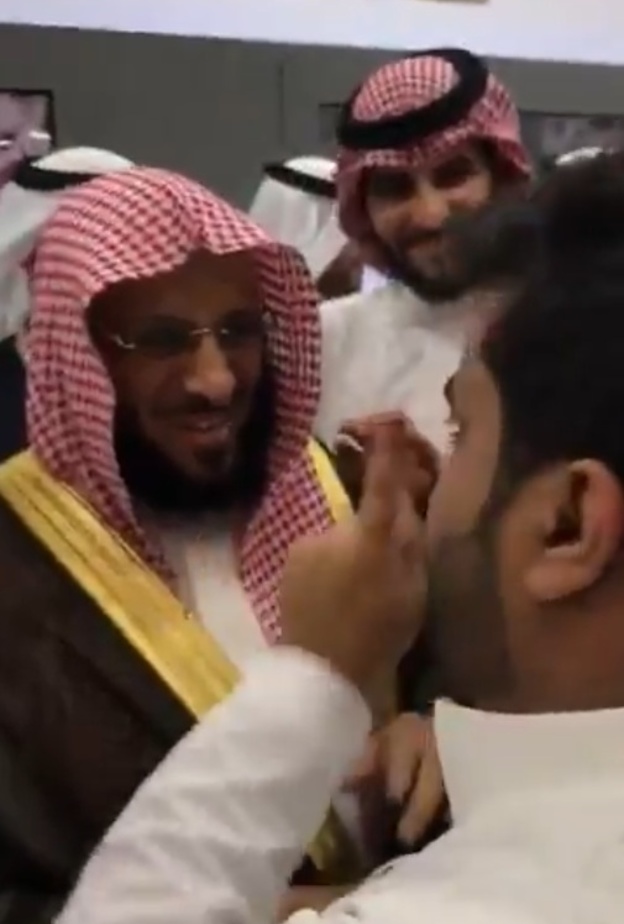 الموقف تم تداوله على مواقع التواصل الاجتماعي بكثافة.