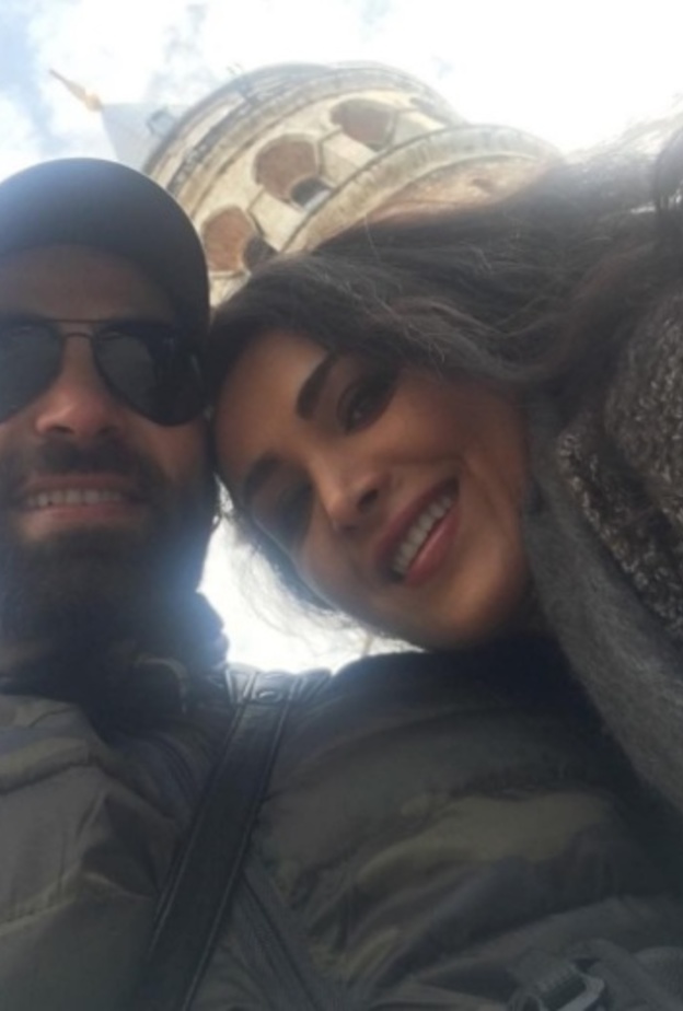 قمر خلف وزوجها 2017