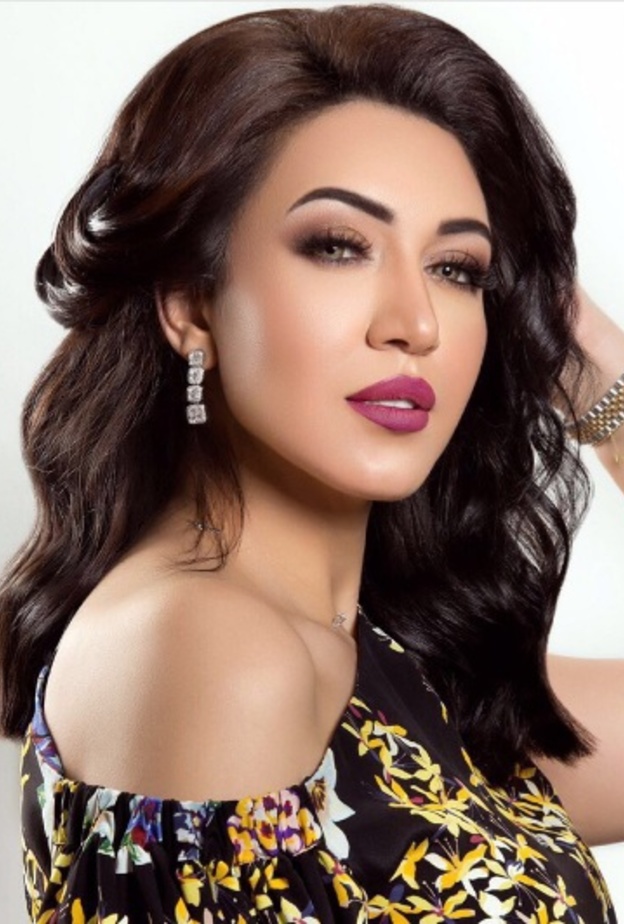 اسما لمنور عندو الزين