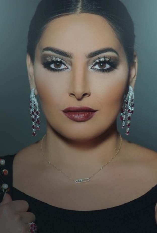 فاطمة الصفي تكشف عن صورة لابنتها المراهقة