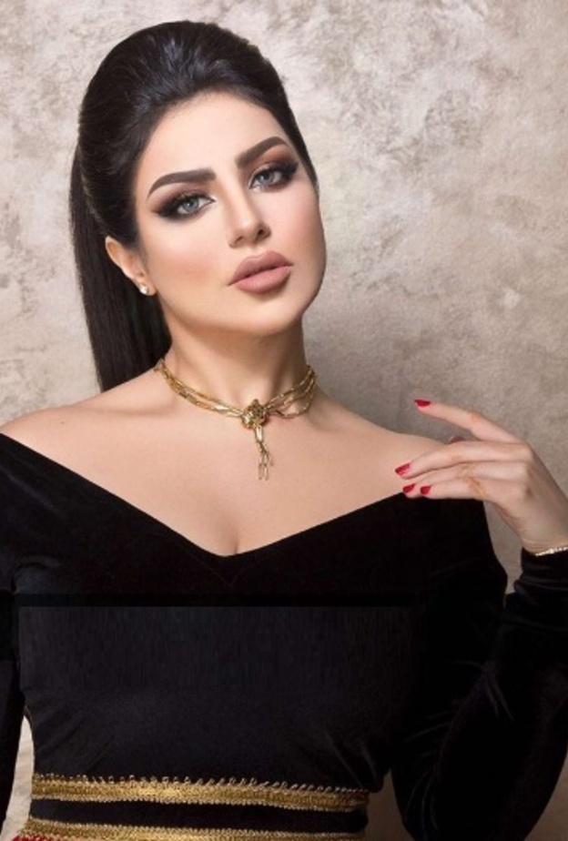 حليمة بولند تتعرض للسرقة في فرنسا 2017