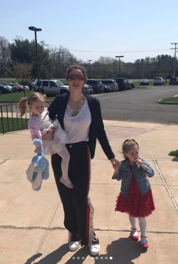 انابيلا هلال بعد ولادتها