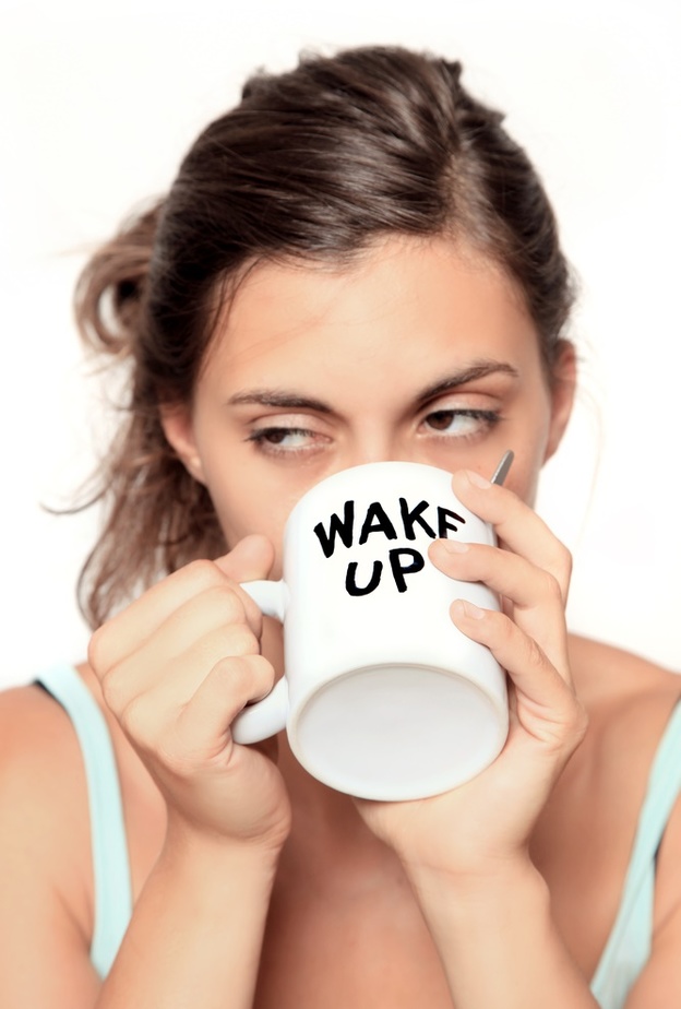 تناول القهوة بافراط يعيق عمل النوم و يؤدي لتعب و ارهاق شديدين