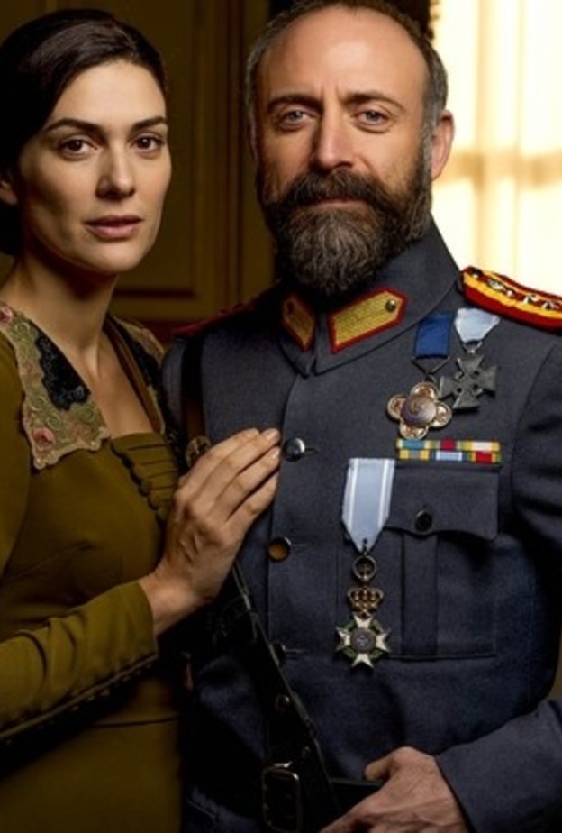 برجوزار كوريل وخالد أرجنتش