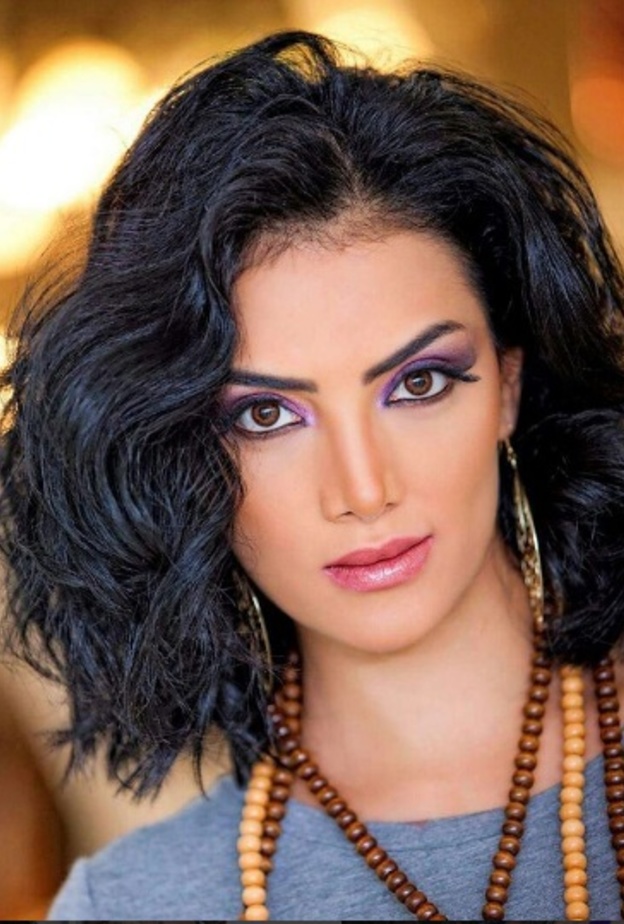 حورية فرغلي والعريس