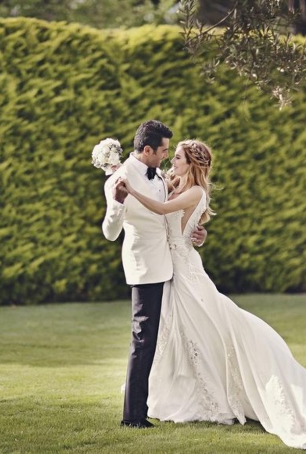 زفاف سينام كوبال وأميرزالي أوغلو