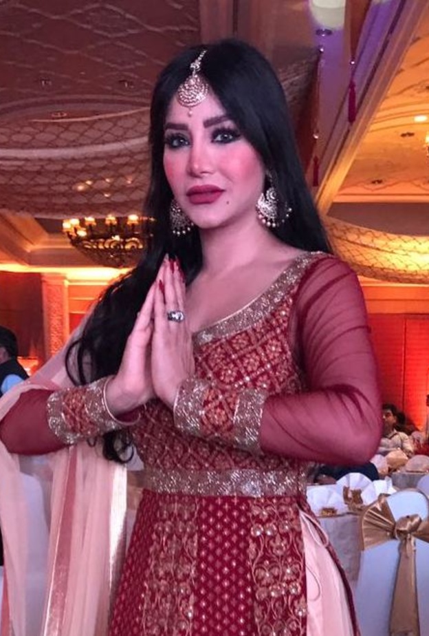 لجين عمران بالزي الهندي