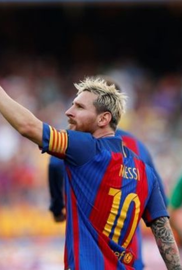 ميسي أعلى الرياضيين دخلا في لعالم