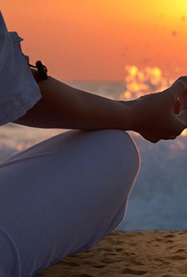 جلسات اليوغا في الهواء الطلق في دبي