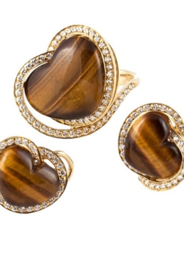 حجر عين النمر في ساعة ايبيل 