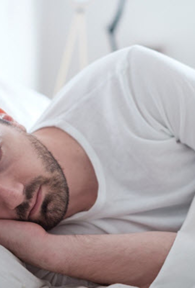 قلة النوم يمكن أن تؤثر على صحة الرجل جسدياً و عقلياً