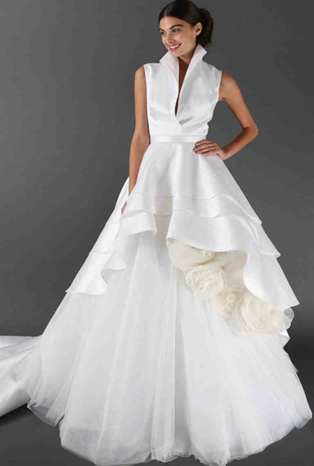 فستان عرس مع حزام مطرز من مجموعة Randi Rahm لخريف 2017