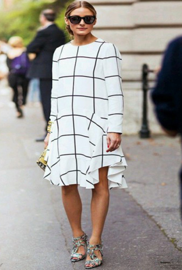 فستان باللونين الأسود والأبيض اختاريه لاطلالة أنيقة وعصرية