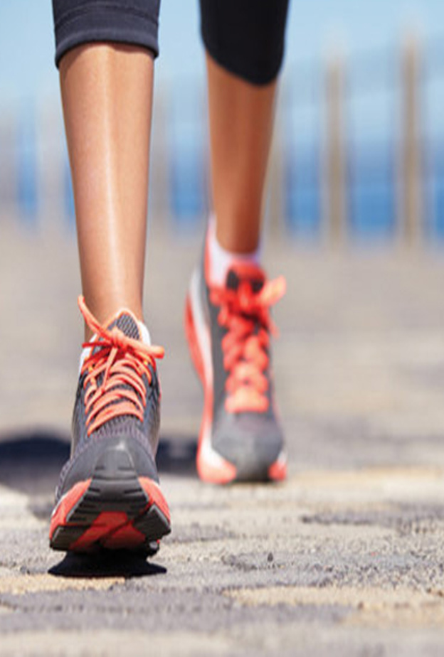 طريقة المشي الخاطئة تسبب ألم الركبة