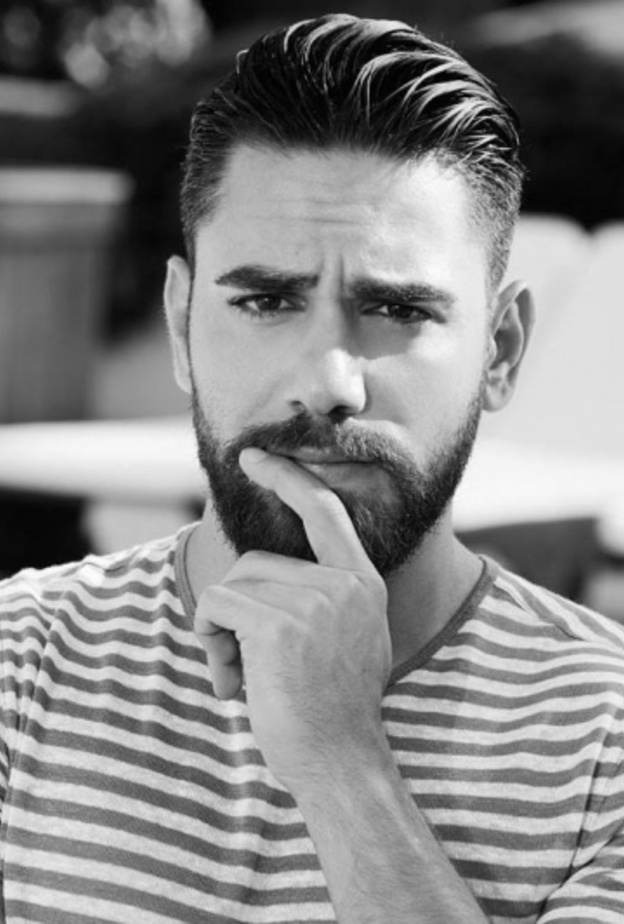 الممثل التركي قادير دوغلو