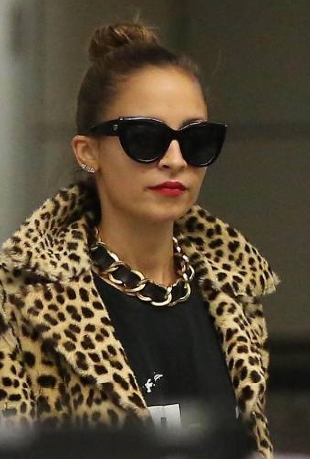 بالصور: نيكول ريتشي تصل مطار LAX