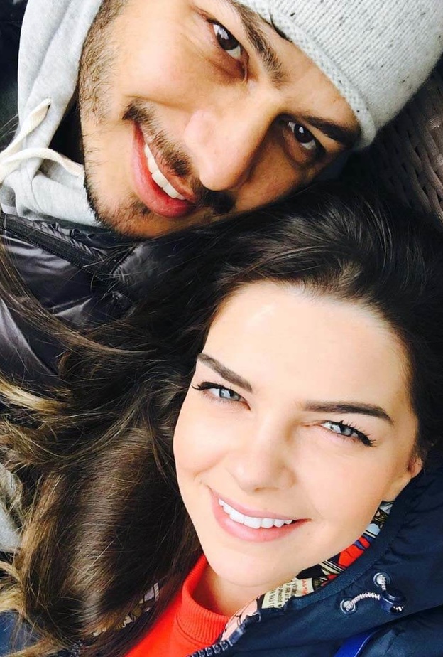 بيلين كارهان وزوجها