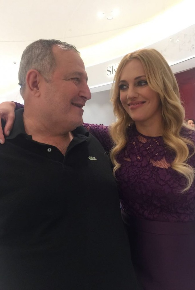 محاور المشاهير عدنان الكاتب برفقة السلطانة هويام