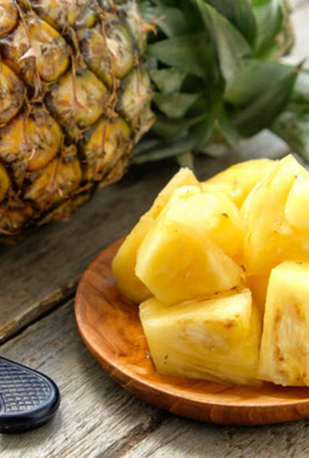 تناول الاناناس خلال الدورة الشهرية