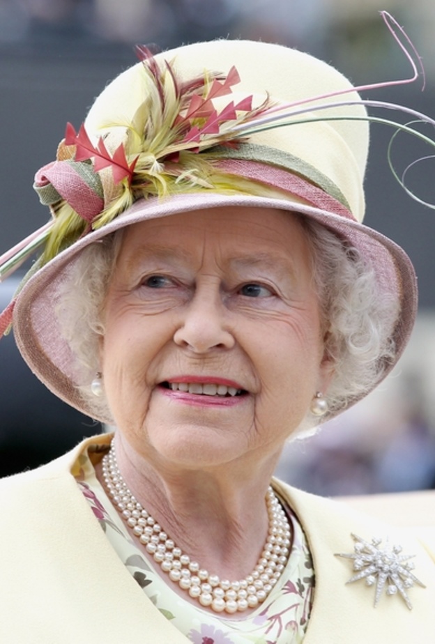 إليزابيث الثانية