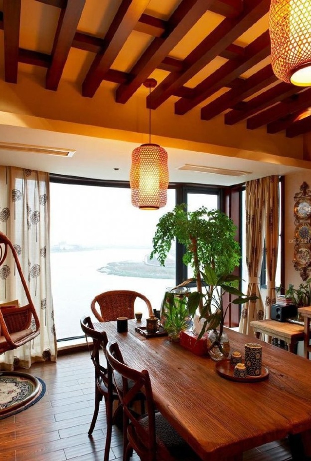 أسقف معلقة تعتمد الجبس بجزء منها و القضبان الخشبية في الجزء الآخر