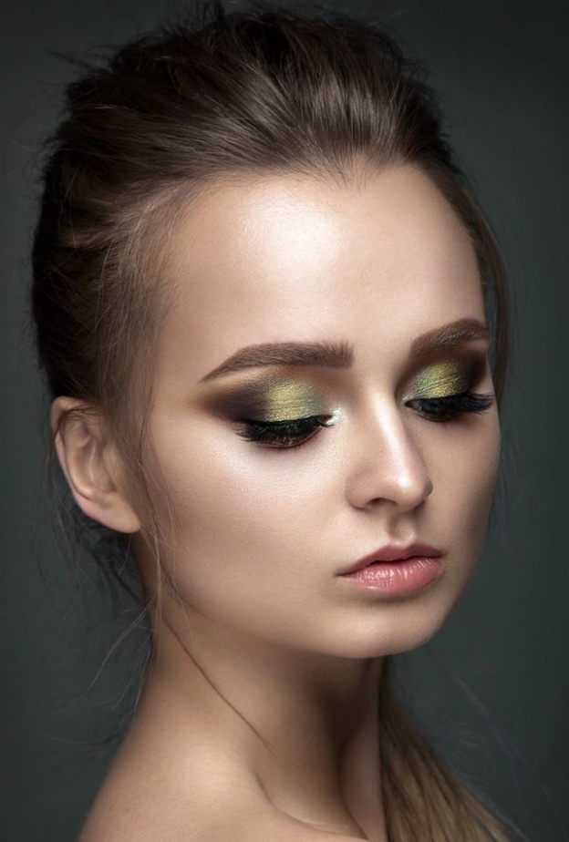 اتبعي خطواتنا للحصول على هذا المكياج