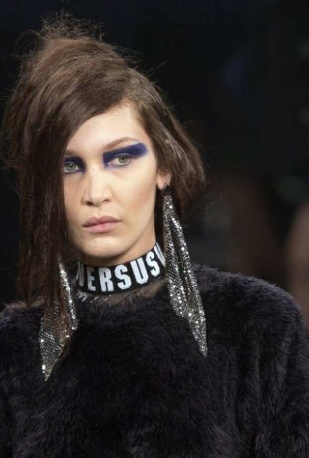 اساسيات المكياج مع رسمات عيون قوية على خطى بيلا حديد Bella Hadid