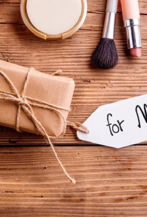 افكار هدايا عيد الام للعناية بجمالها