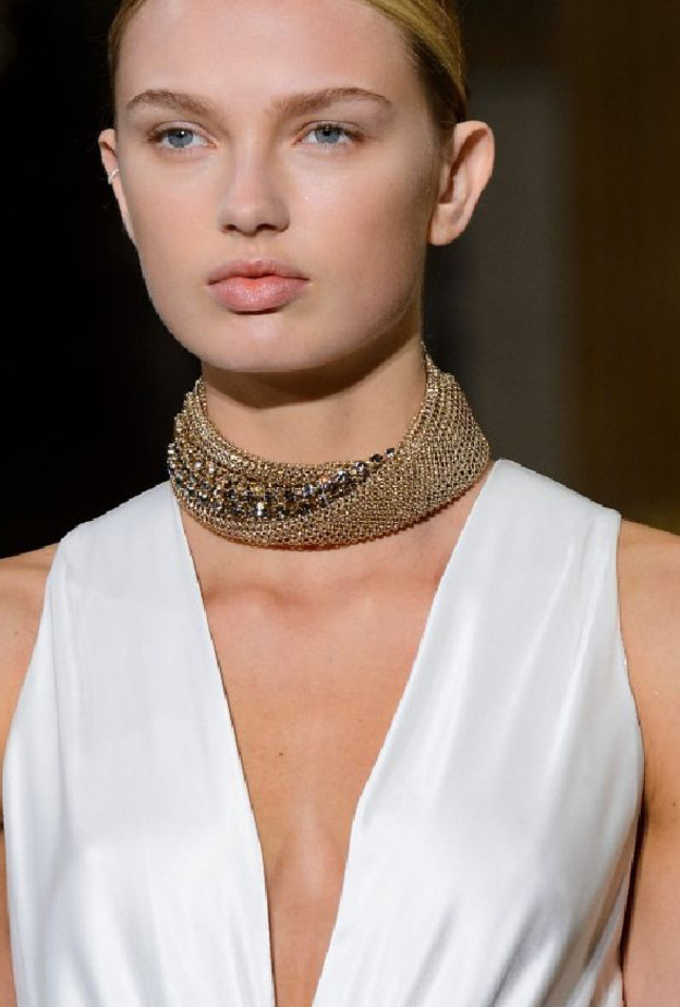 اكسسوارات بنات‎ ‎مع تشوكر الذهبي من لانفان ‏Lanvin