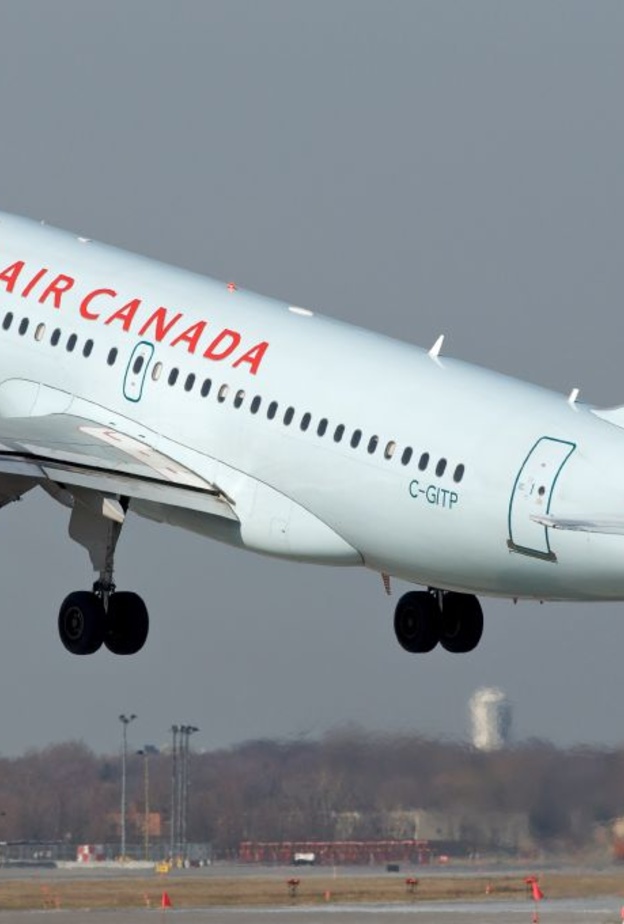 الخطوط الكندية تكرم الطبيب السعودي