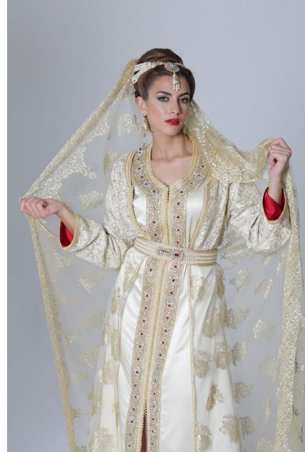 قفطان من قماش البروكارد 