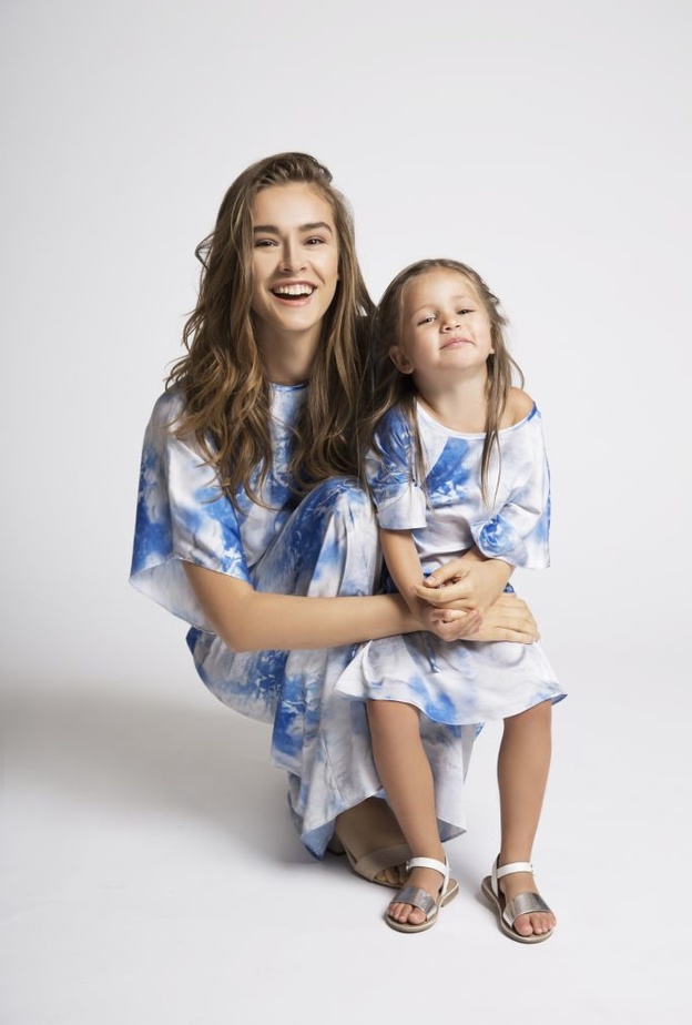 من تصاميم فاطمة الفردان