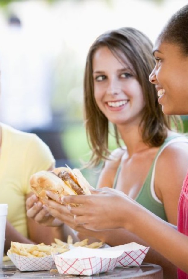 سوء التغذية في فترة الشباب يؤثر على الإصابة بالأمراض لاحقا