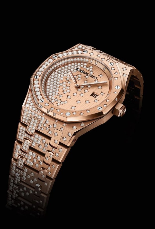 مظهرٍ فريد يضفيه الترصيع بالأحجار الكريمة