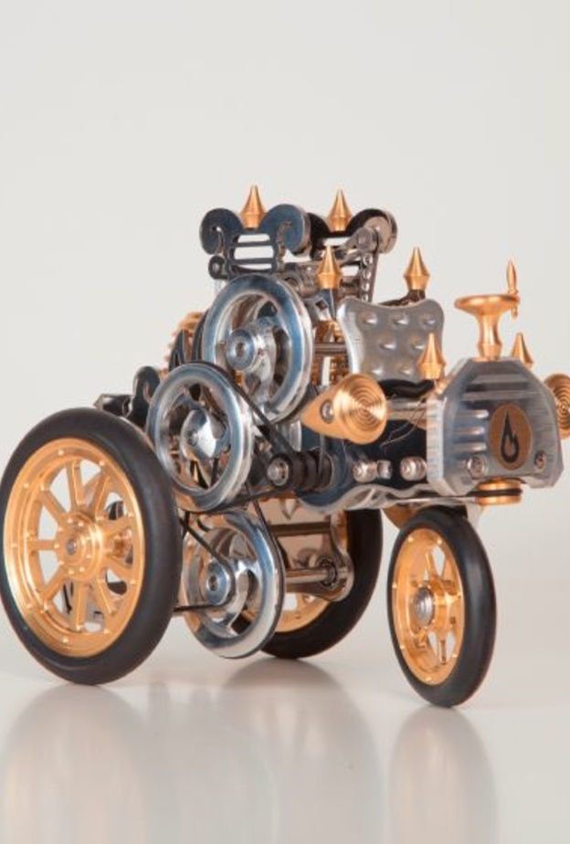 سيارة من  Stirling من Bo¦êhm Stirlingy