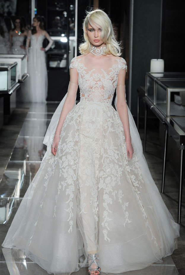 فستان زفاف بموديل التنورة القابل للازالة و الفصل من مجموعة Mira Zwillinger لربيع 2018