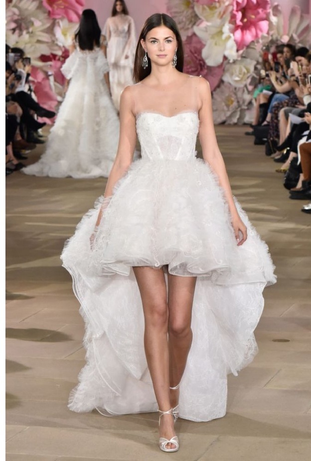 موديلات فساتين زفاف بلمسات بوهيمية لعروس 2017