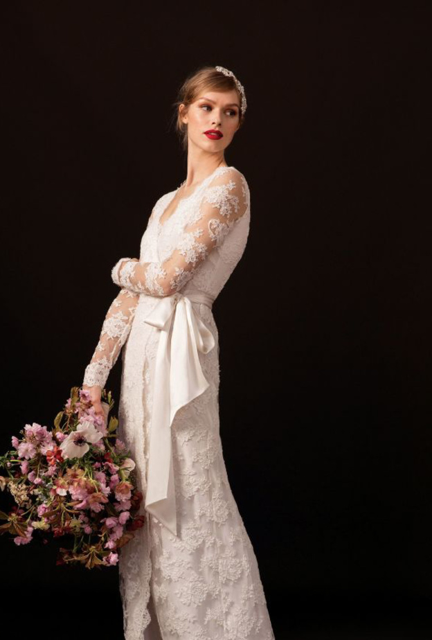 فستان من الدانتيل من تمبرلي لندن