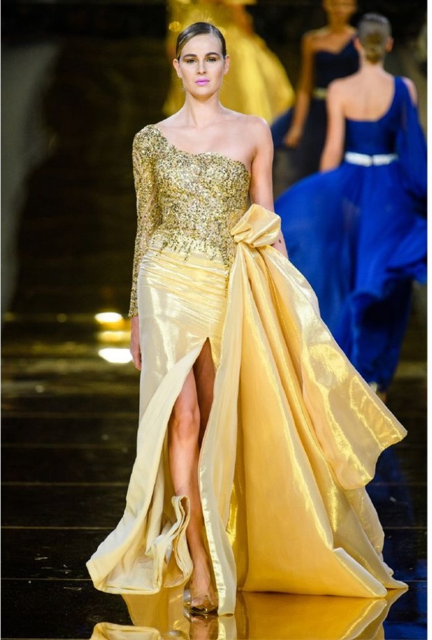 فستان من راني زاخم