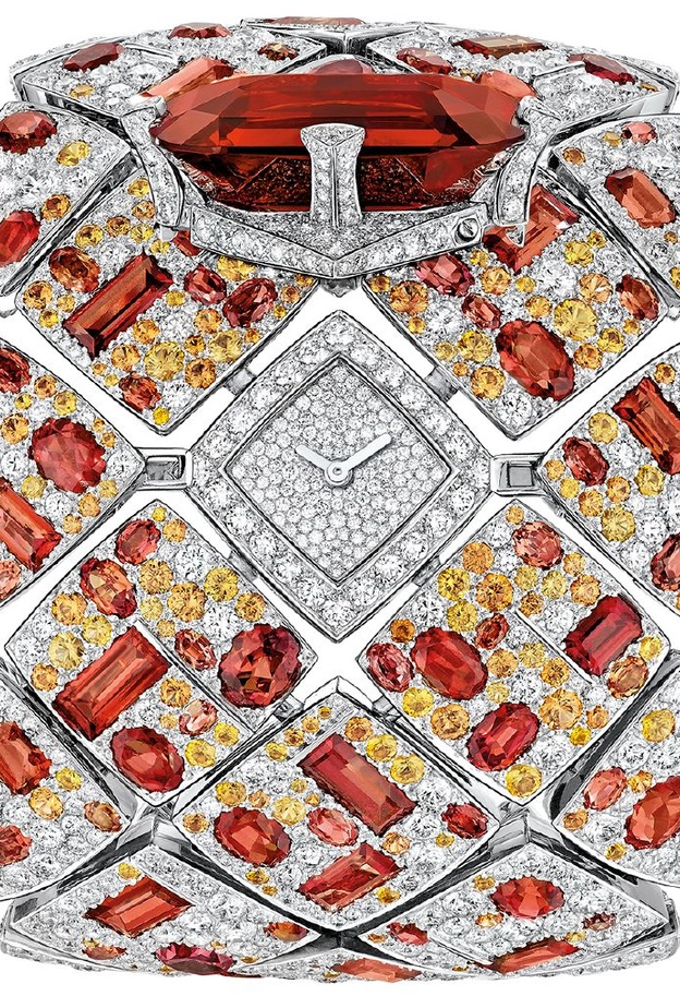 ساعة Les Eternelles de Chanel من علامة شانيل