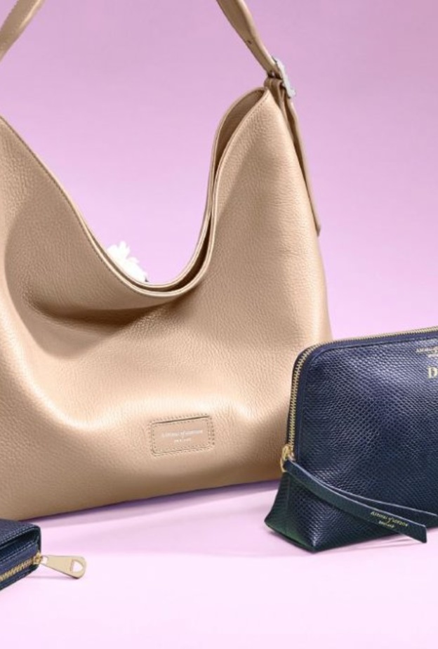 Aspinal of London علامة الإكسسوارات الإنجليزية الفاخرة،