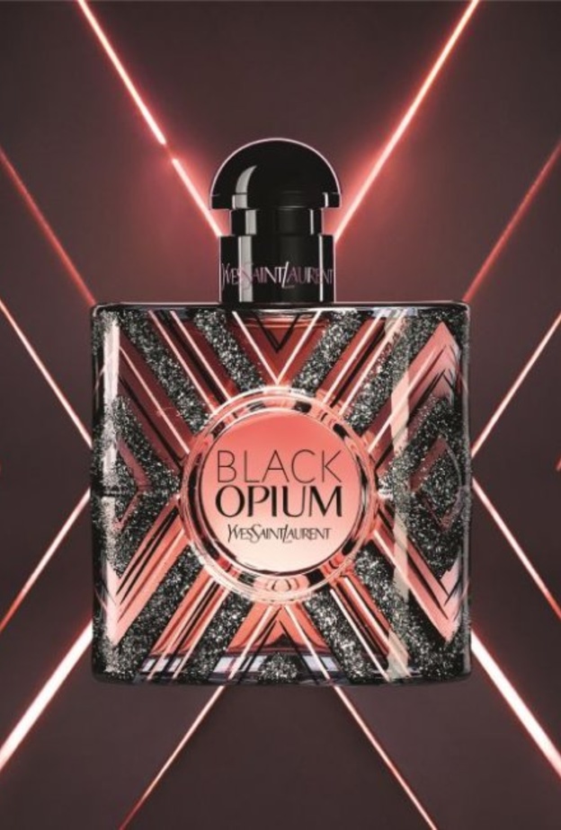 Black Opium Pure Illusion.. عطر شاعري وآسر يفيض حيوية ساحرة