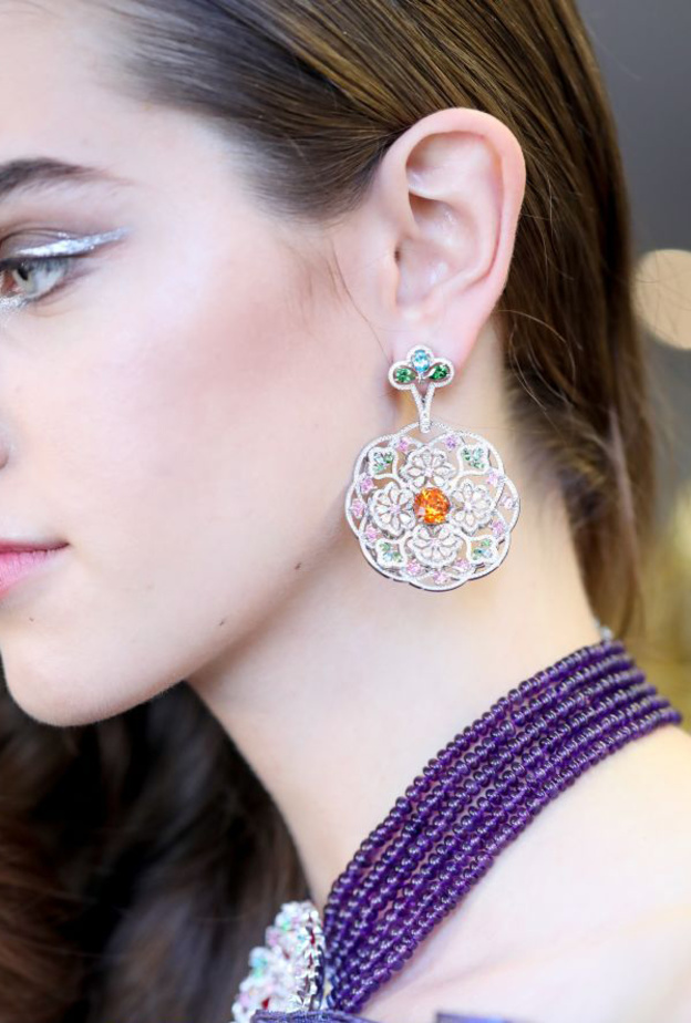 "غو بي" و "كارولين شوفوليه" تقدمان مجموعة مميزّة من المجوهرات الراقية